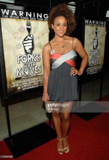 Hayley Marie Norman feet photo 4