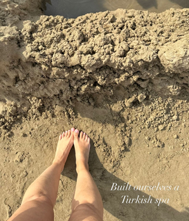 Hayley McQueen feet photo 4