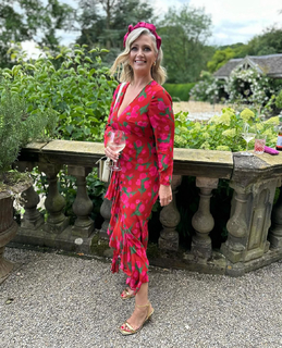 Hayley McQueen feet photo 2