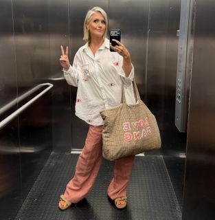 Hayley McQueen feet photo 2