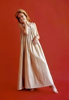 Hayley Mills feet photo 9