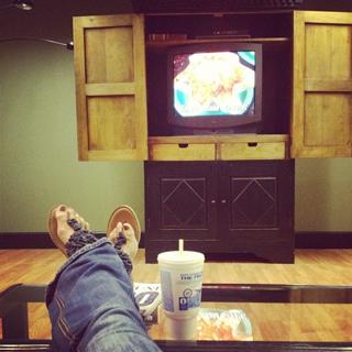 Hayley Orrantia feet photo thumbnail