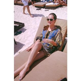 Hayley Orrantia feet photo thumbnail