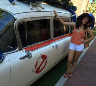 Hayley Orrantia feet photo thumbnail