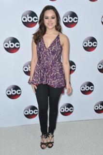 Hayley Orrantia feet photo thumbnail
