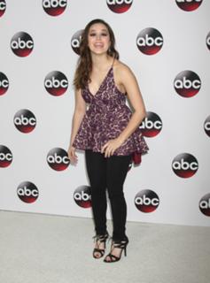 Hayley Orrantia feet photo thumbnail