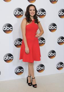 Hayley Orrantia feet photo thumbnail