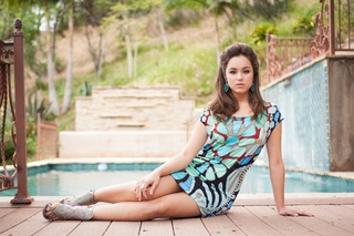 Hayley Orrantia feet photo thumbnail