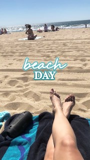 Hayley Orrantia feet photo thumbnail