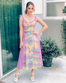 Hayley Orrantia feet photo thumbnail