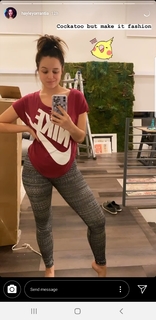 Hayley Orrantia feet photo thumbnail