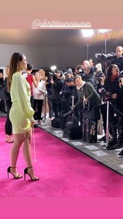 Hayley Orrantia feet photo thumbnail