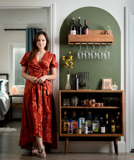 Hayley Orrantia feet photo thumbnail