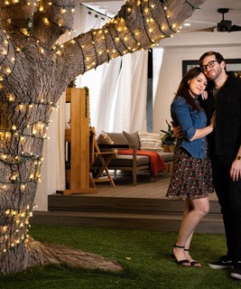 Hayley Orrantia feet photo thumbnail