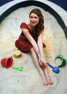 Hayley Westenra feet photo 15
