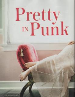 Hayley Williams feet photo thumbnail