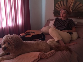 Hayley Williams feet photo thumbnail