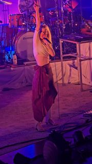 Hayley Williams feet photo 20