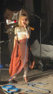 Hayley Williams feet photo 19
