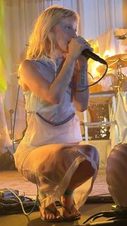 Hayley Williams feet photo 13