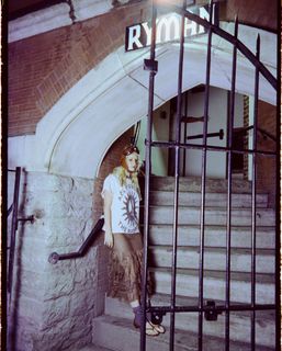 Hayley Williams feet photo 3