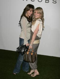 Haylie Duff feet photo thumbnail