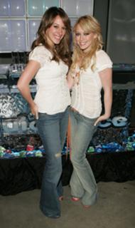 Haylie Duff feet photo thumbnail