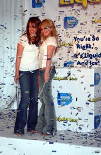 Haylie Duff feet photo thumbnail