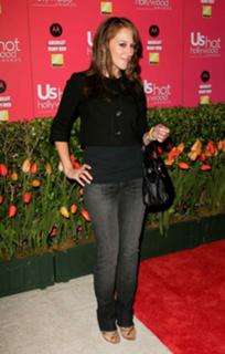 Haylie Duff feet photo thumbnail