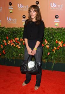Haylie Duff feet photo thumbnail