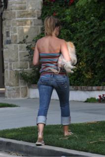 Haylie Duff feet photo thumbnail