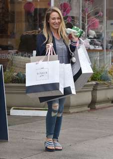 Haylie Duff feet photo thumbnail