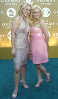 Haylie Duff feet photo thumbnail