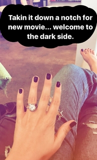 Haylie Duff feet photo thumbnail