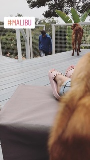 Haylie Duff feet photo thumbnail