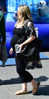 Haylie Duff feet photo thumbnail
