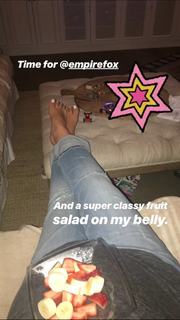 Haylie Duff feet photo thumbnail