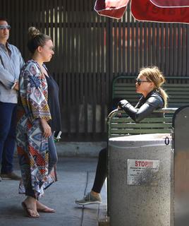 Haylie Duff feet photo thumbnail