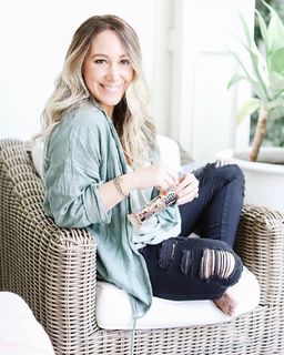 Haylie Duff feet photo thumbnail