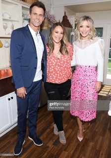 Haylie Duff feet photo thumbnail
