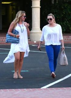 Haylie Duff feet photo thumbnail