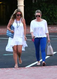 Haylie Duff feet photo thumbnail