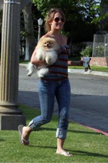 Haylie Duff feet photo thumbnail