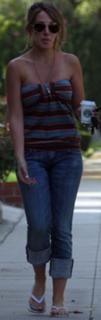 Haylie Duff feet photo thumbnail