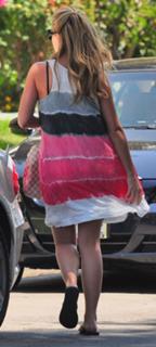 Haylie Duff feet photo thumbnail