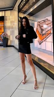 Hazal Filiz Küçükköse feet photo 19