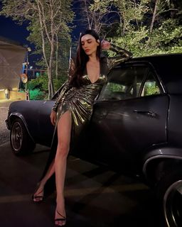 Hazal Filiz Küçükköse feet photo 15