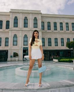 Hazal Filiz Küçükköse feet photo 10