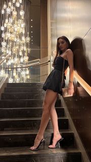 Hazal Filiz Küçükköse feet photo 9