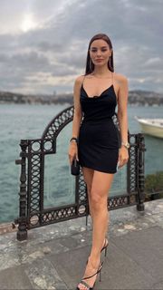 Hazal Filiz Küçükköse feet photo 7